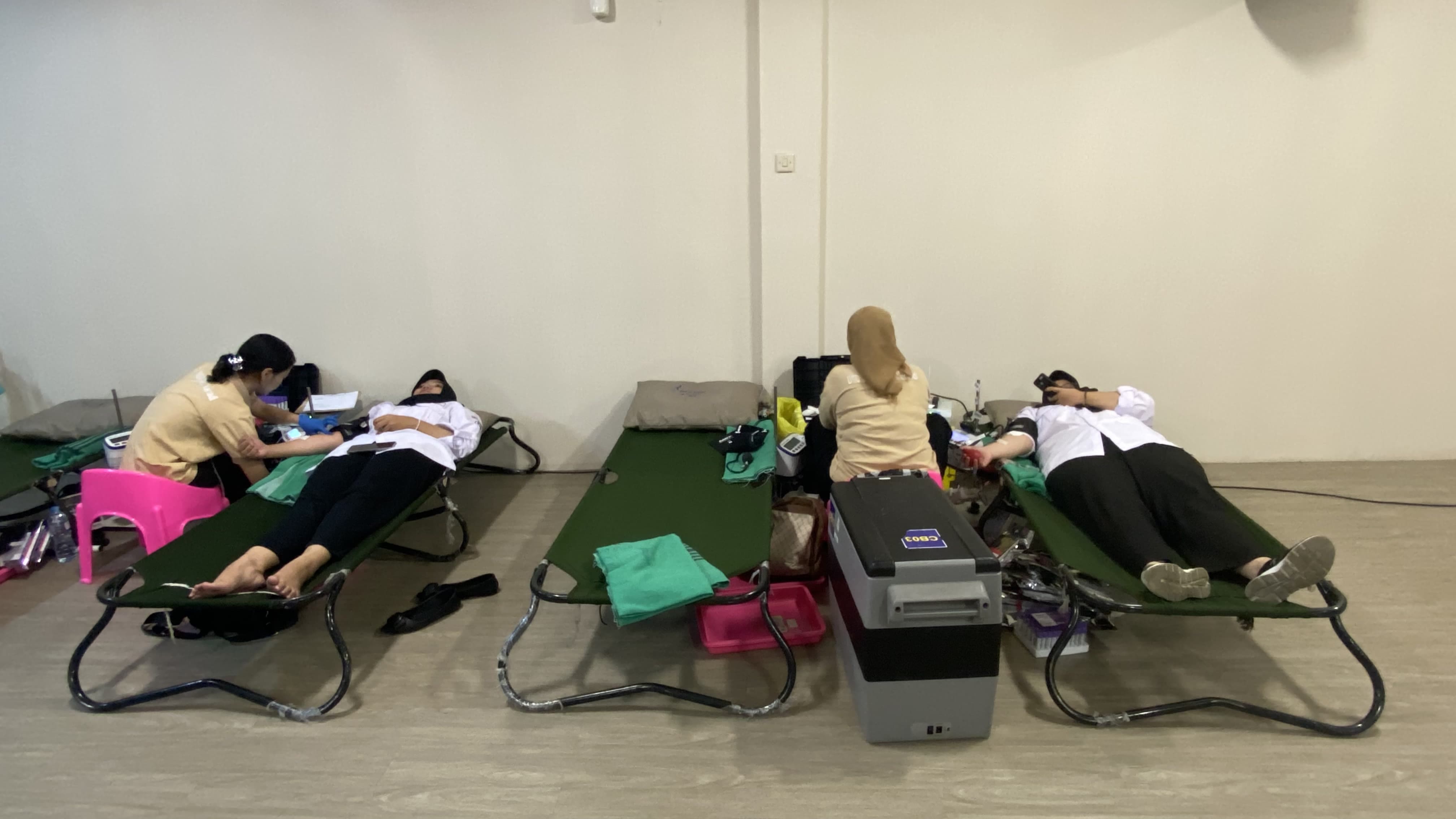 Pelaksaan donor darah yang berlangsung bersama UDD RS KARIADI 